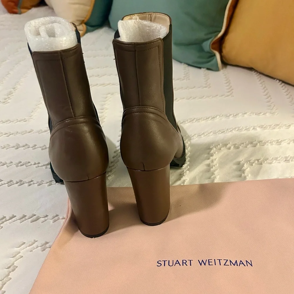 Stuart Weitzman Wenda Lug-Sole Leather Chelsea Boots, Size 6.5, Espresso - Picture 6 of 8
